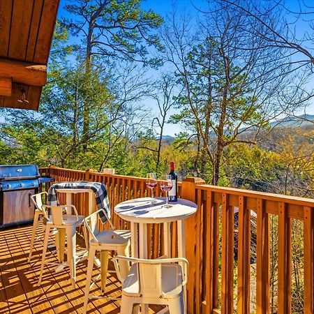 Smokies Boutique Cabins: Mountain Retreat with Resort Amenities Gatlinburg Exterior photo