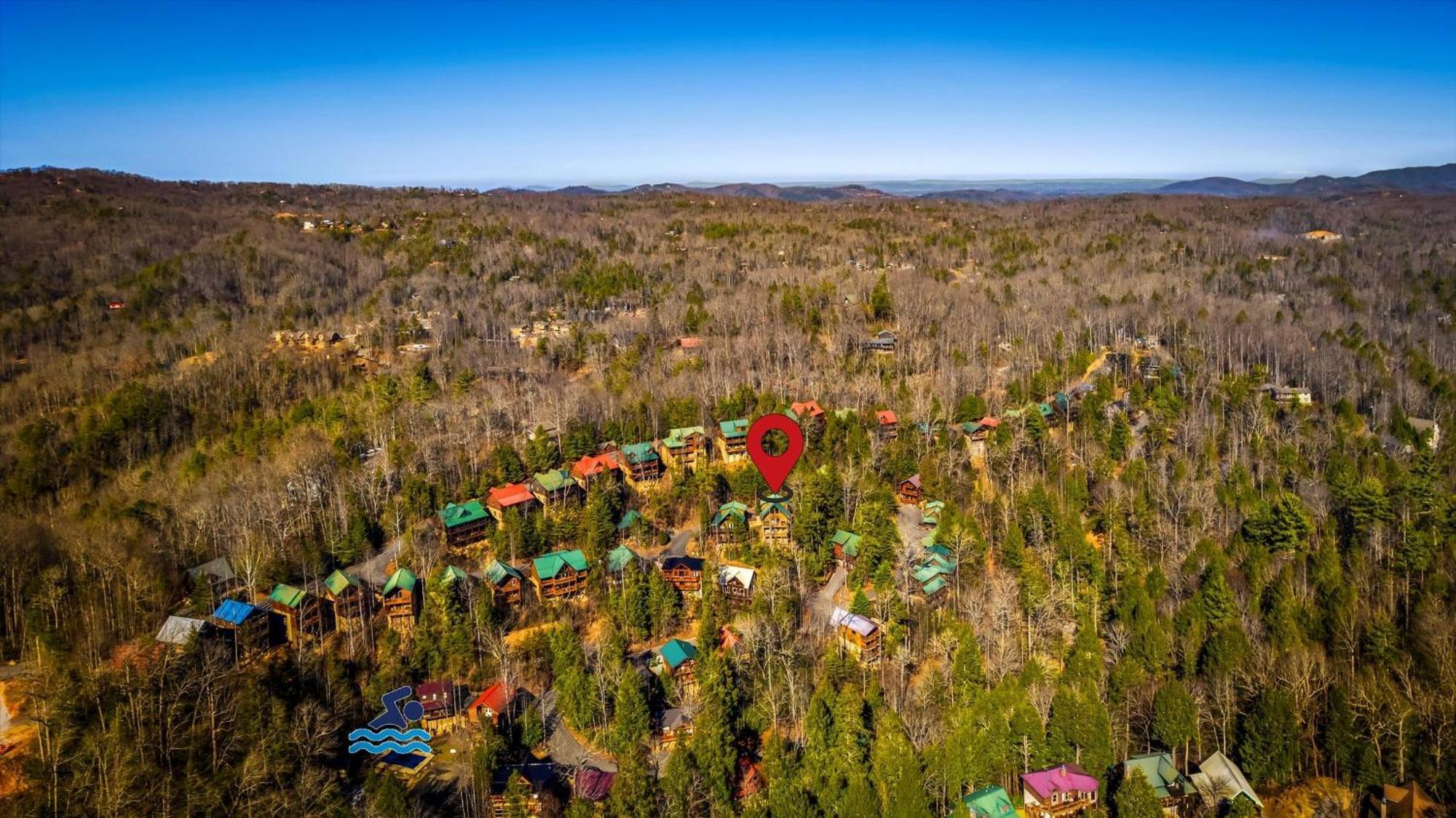 Smokies Boutique Cabins: Mountain Retreat with Resort Amenities Gatlinburg Exterior photo