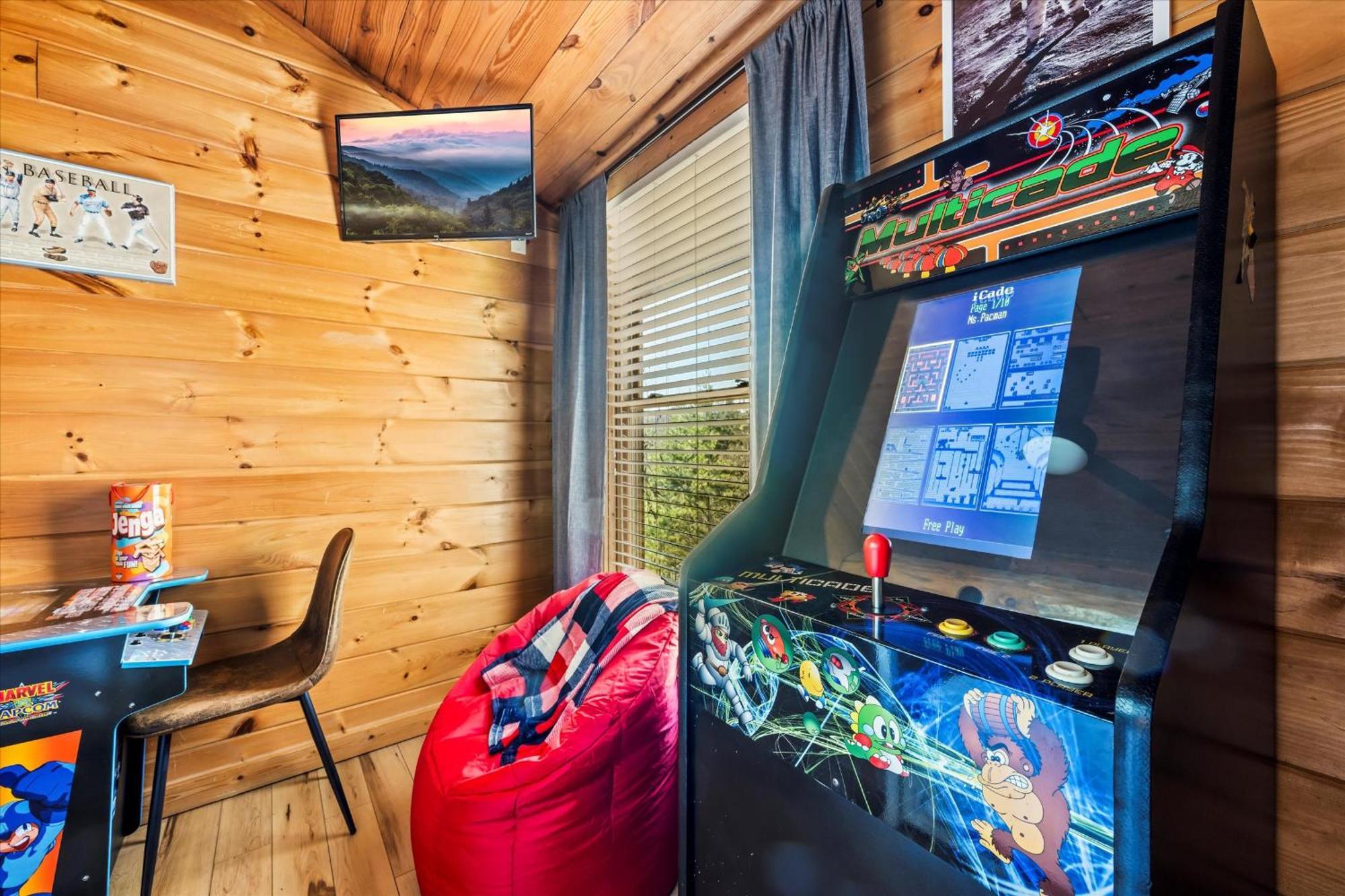Smokies Boutique Cabins: Mountain Retreat with Resort Amenities Gatlinburg Exterior photo